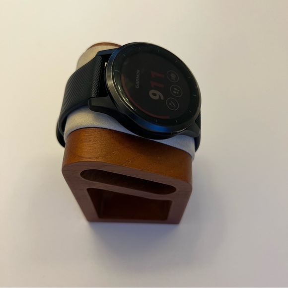 Garmin Vivoactive 4 (black on black) - Picture 5 of 7